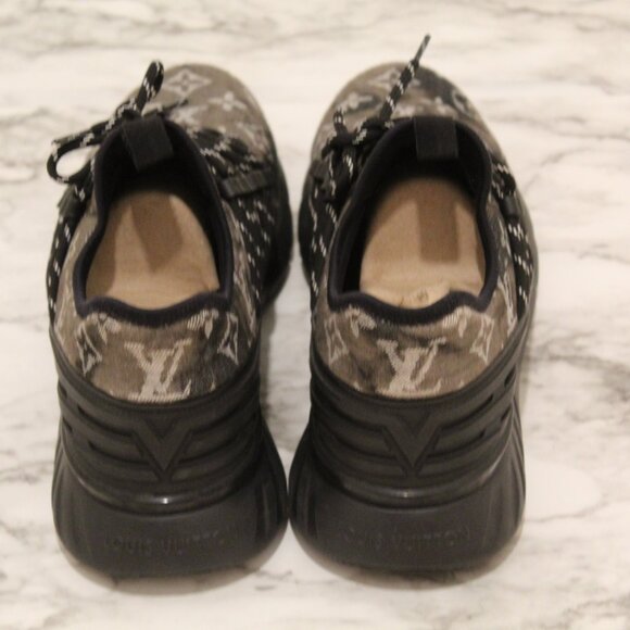 Louis Vuitton Fastlane Monogram Sneakers Black Denim LV size 8.5 - Picture 8 of 12